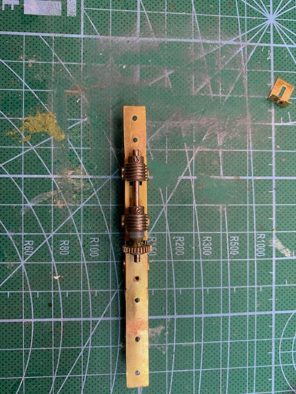 230T_V4_CB.jpg