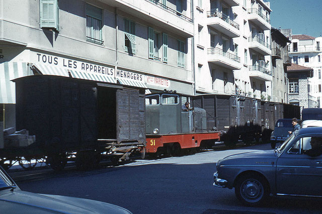 5343579705_75d1de6ec2_z.jpg